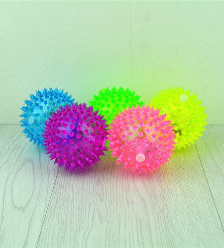 Dog Spiky Ball Toys, Dog Squeaky Chew Balls with Ultra Bouncy, Durable Rubber Dog Toys Ball for Puppy Teething Toys and Pet Cleans Teeth