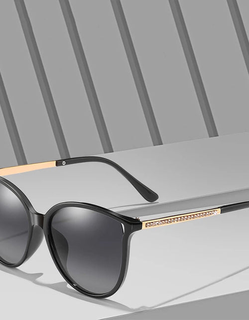Load image into Gallery viewer, New Lady Polarized Sunglasses Big Glasses Fashion Sunglasses Driver Mirror Restoring Ancient Ways Motorcycle Running Travel
